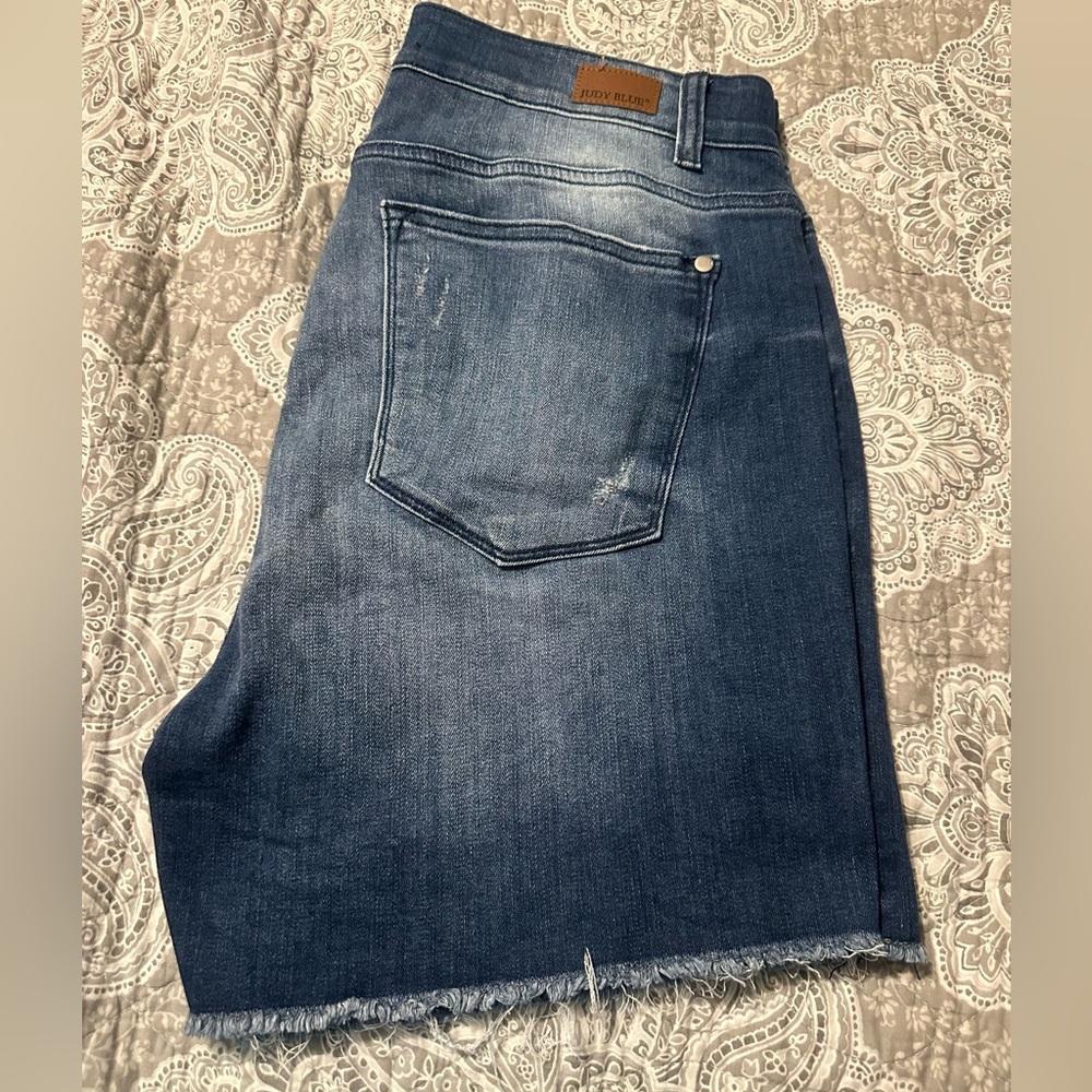 Judy blue shorts